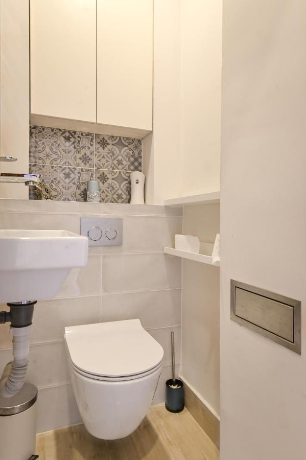 Апартаменти Designer Maisonette With Top Central Location Софія Екстер'єр фото